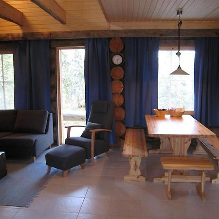 Lost Inn Cabins Akaslompolo Bagian luar foto