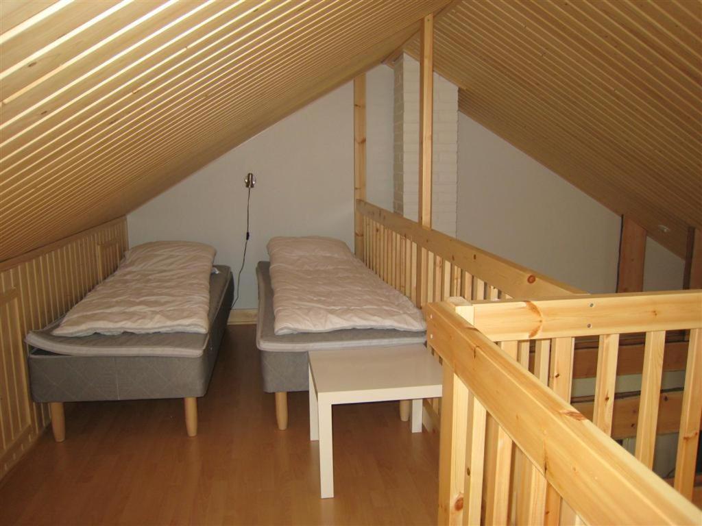 Lost Inn Cabins Akaslompolo Bagian luar foto