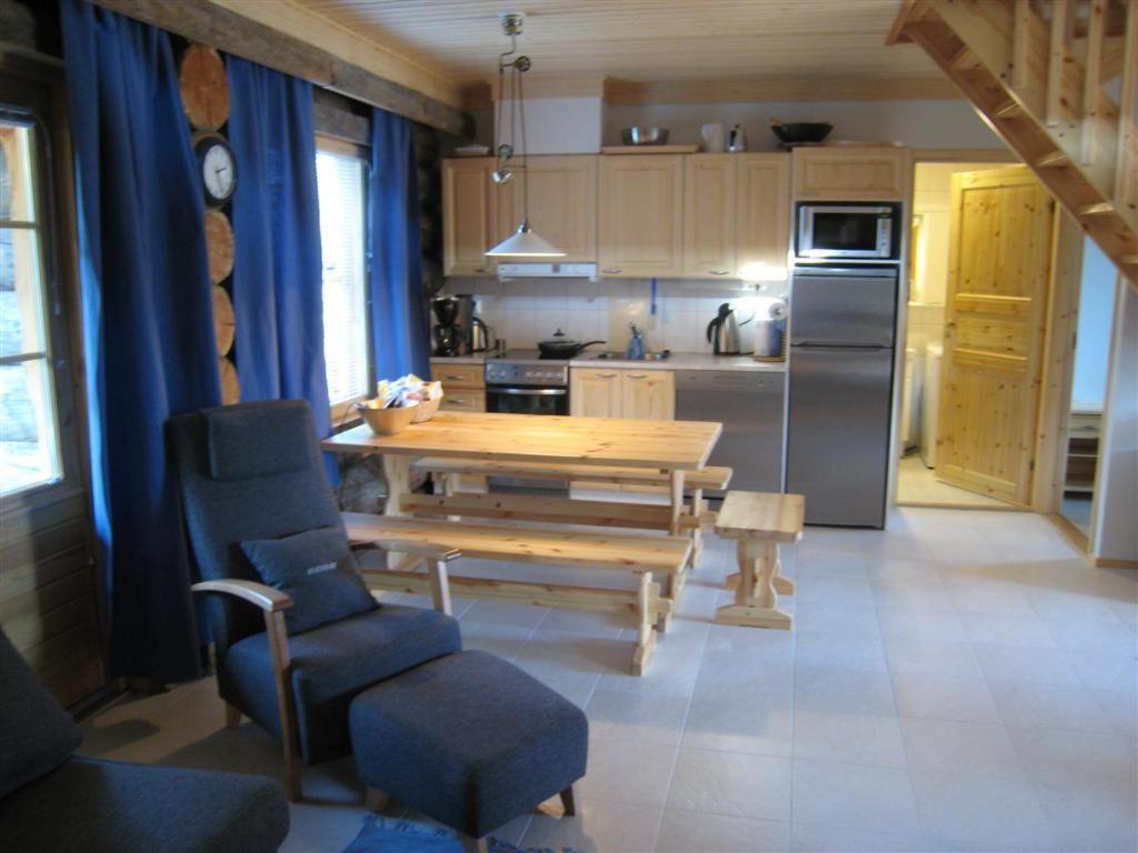 Lost Inn Cabins Akaslompolo Ruang foto