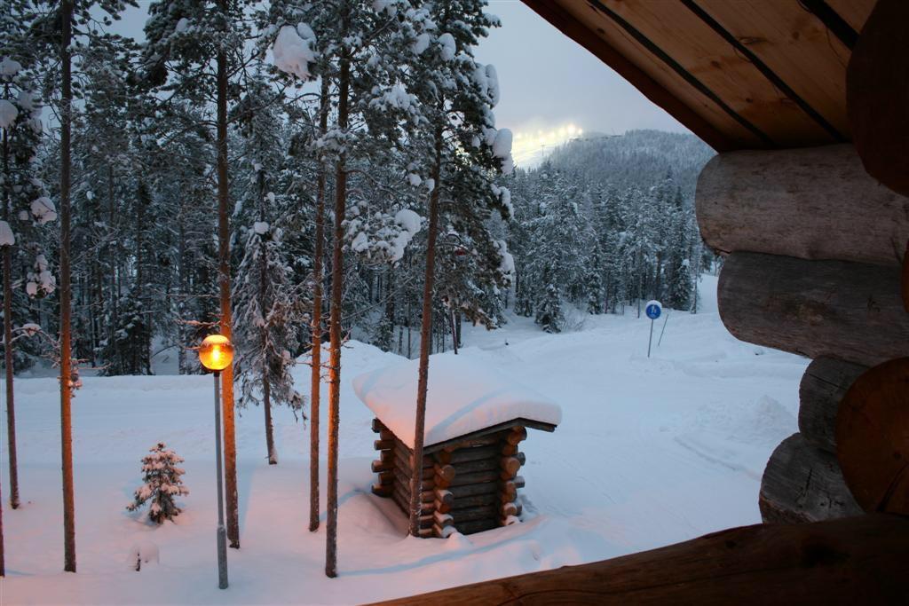 Lost Inn Cabins Akaslompolo Bagian luar foto